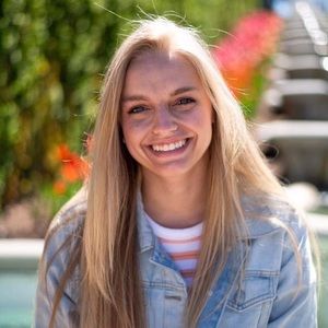 Meet your Posher, Caitlyn